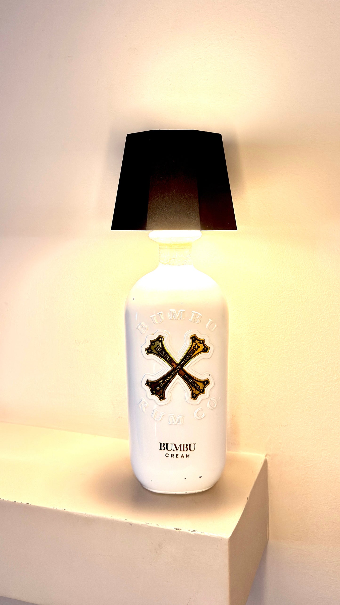 Bumbu Cream “Rum” Table Lamp