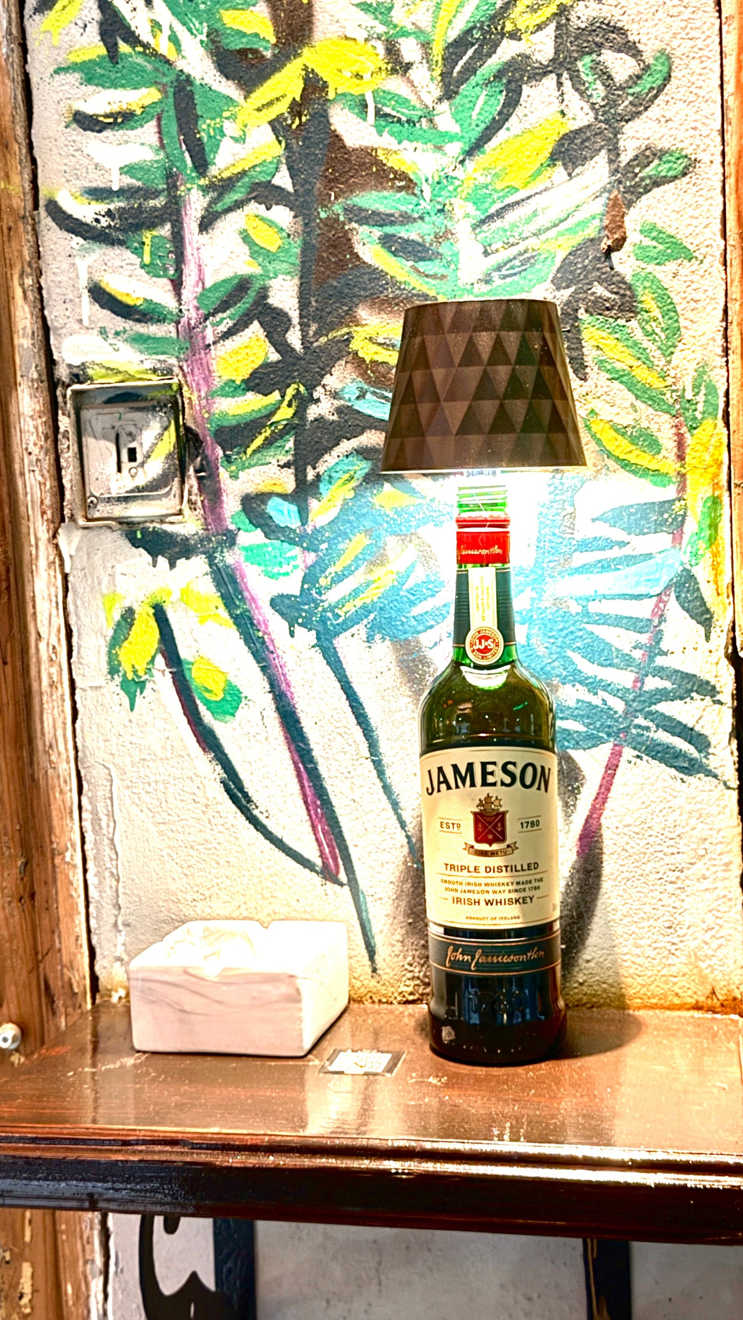 Jameson ''Whiskey'' Table Lamp